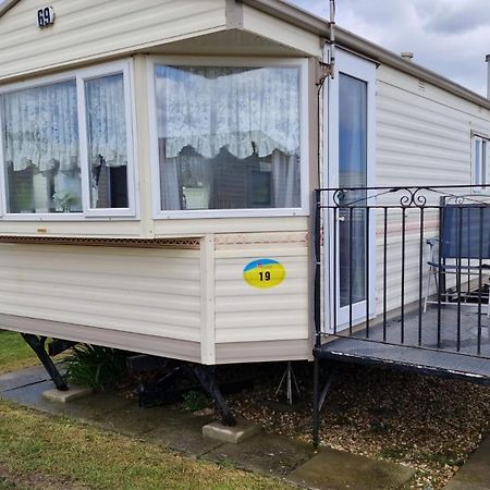 Beachside, Family-Friendly, Wifi, 6 Berth Caravan 19 In Инголдмелс Екстериор снимка