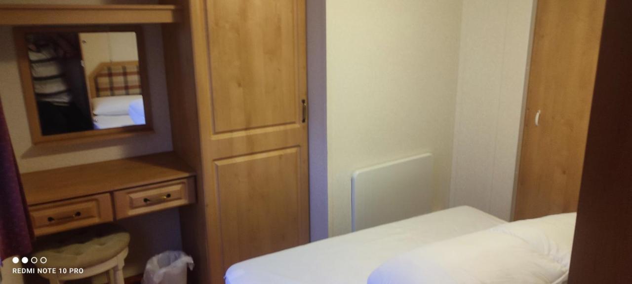 Beachside, Family-Friendly, Wifi, 6 Berth Caravan 19 In Инголдмелс Екстериор снимка