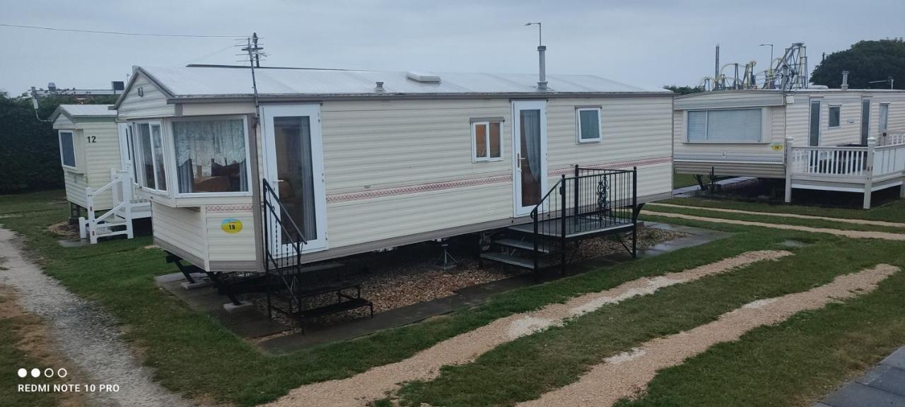 Beachside, Family-Friendly, Wifi, 6 Berth Caravan 19 In Инголдмелс Екстериор снимка