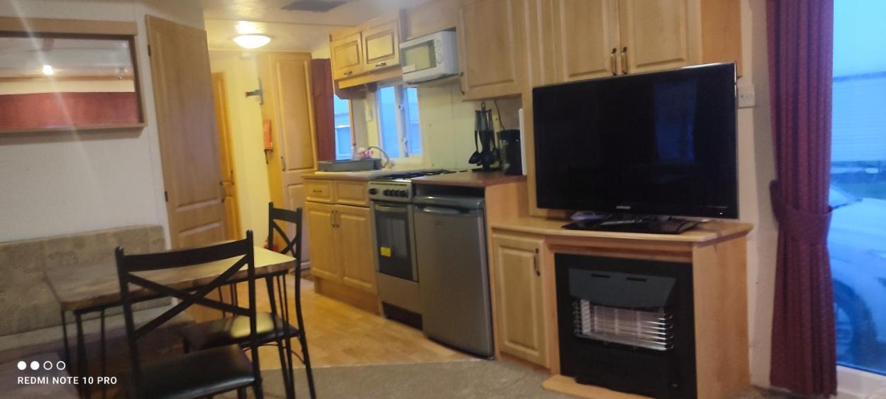 Beachside, Family-Friendly, Wifi, 6 Berth Caravan 19 In Инголдмелс Екстериор снимка