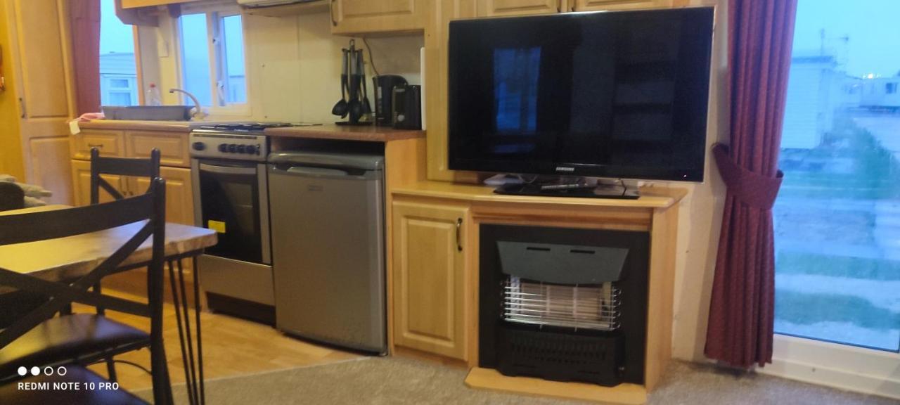Beachside, Family-Friendly, Wifi, 6 Berth Caravan 19 In Инголдмелс Екстериор снимка
